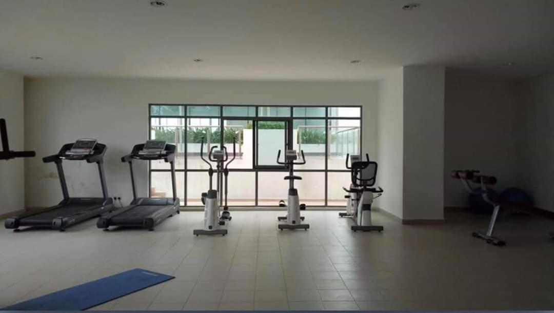 Mhb 30 Sulte Evo Soho Bandar Baru Bangi Free Netflix And Wifi Apartment Екстериор снимка